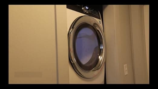 מיטה לכלב קטן — Happy Hounds Milo Square Tufted Pillow Dog Bed, Cement, Small (24" x 24"), 24.0"