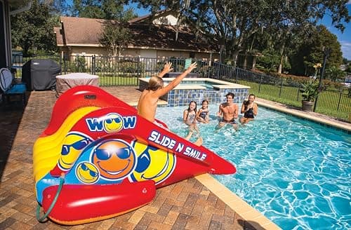 בריכה לכלב — WOW Sports Slide N Smile Pool Inflatable Water Slide with Sprinklers