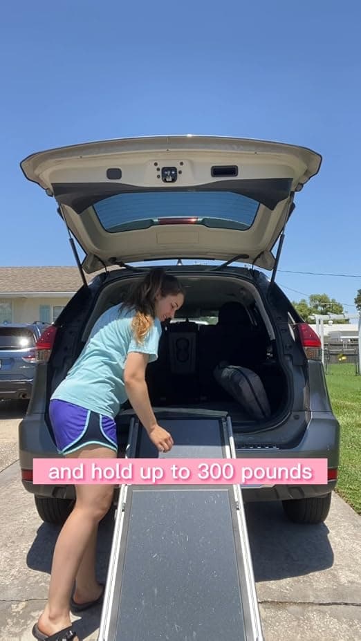 מדרגות לכלב — PetSafe Happy Ride Compact Telescoping Dog Ramp - Portable Pet Ramp for Cars, Tr