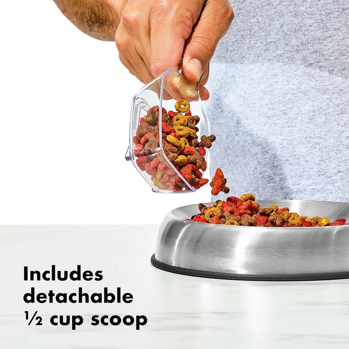 מיכל אחסון מזון לכלב — OXO Good Grips Pet POP Container – 6.0 Qt/5.7 L with Half Scoop, Ideal for up to