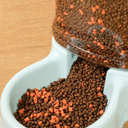 מתקן אוכל ומים אוטומטי לחתולים וכלבים – קיבולת 3.8 ליטר | שילוב מושלם לאוכל ומים